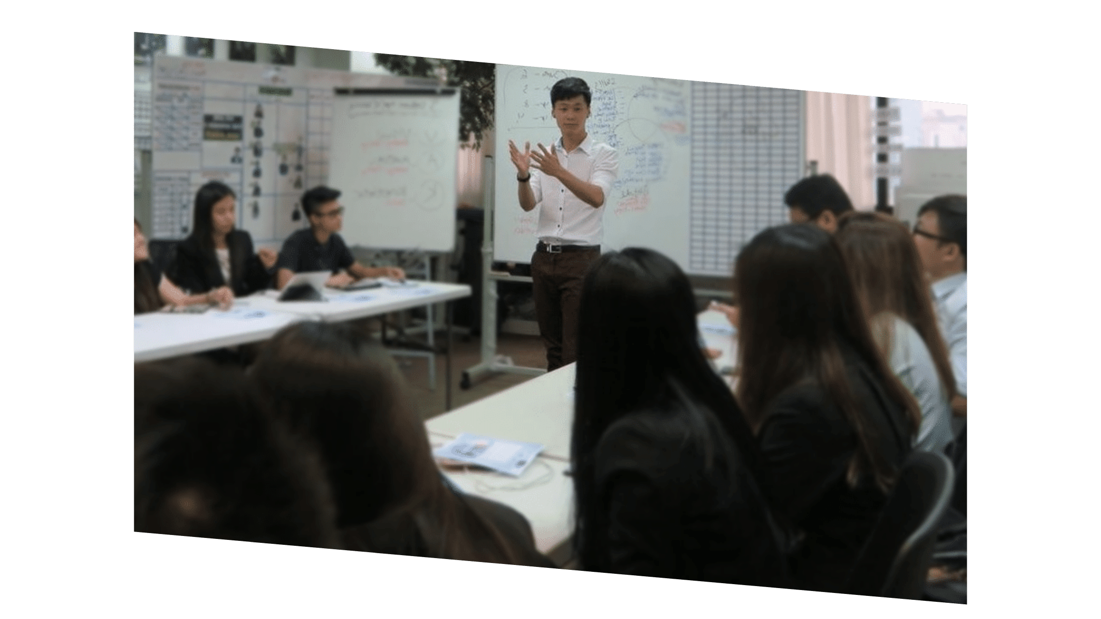 seo expert conducting class